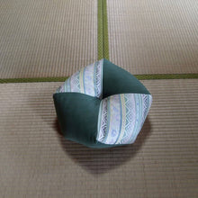 Load image into Gallery viewer, SHIKISAI Green Buddhist Zen Meditation Cushion – Zafu (Zabuton) – Handmade in Japan