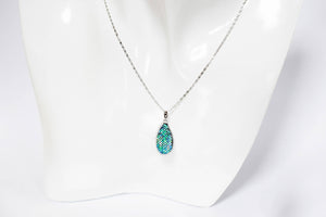 Shell Lacquer (Raden) Necklace – Small Drop Design – Green