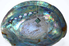 Load image into Gallery viewer, Shell Lacquer (Raden) Necklace – Cloisonné Cut Small – Green