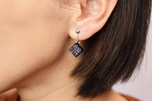 Load image into Gallery viewer, Shell Lacquer (Raden) Earrings – Cloisonné Small – Pink Shells with Green Accents