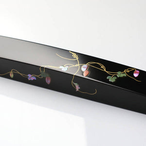 Takaoka Lacquerware Mother-of-Pearl (Raden) Paperweight – Karasuri Vine Design – Toyama Prefecture Traditional Crafts