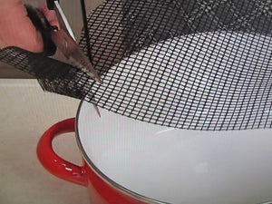 FUJI Removable Grill Net – Prevent Food from Sticking to the Oven, Grill, Toater, or Pan!