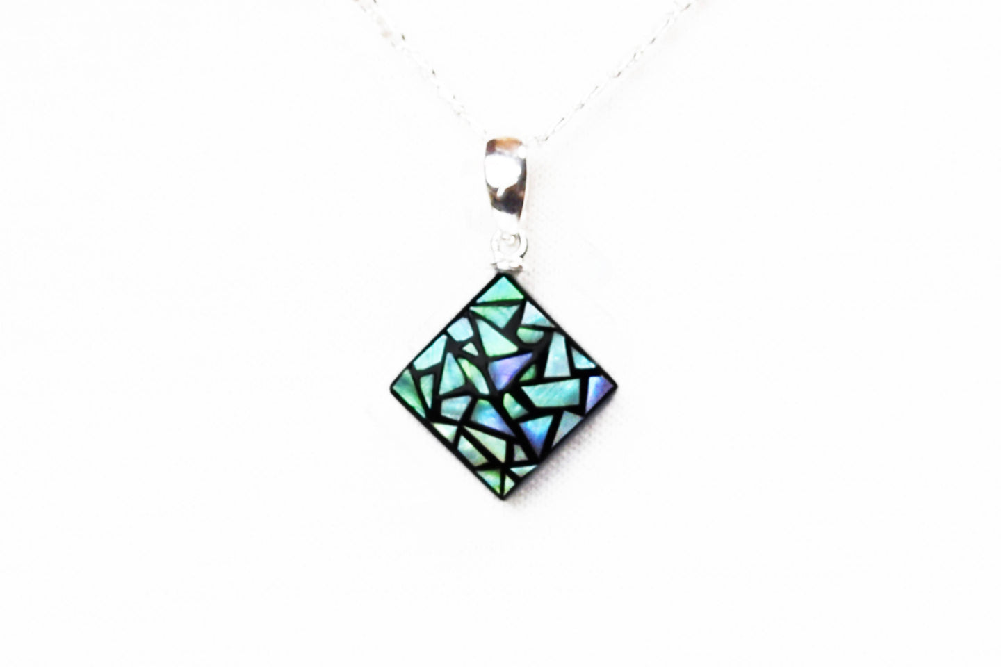 Shell Lacquer (Raden) Necklace – Stained Glass Small – Green