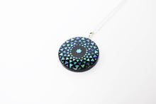 Load image into Gallery viewer, Shell Lacquer (Raden) Necklace - Geometric Medium – Green